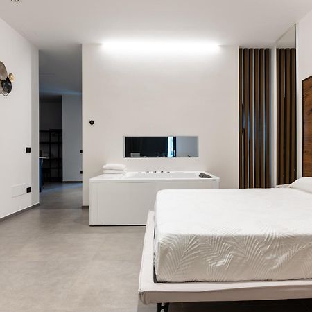 Luxury Suite New Look 모노폴리 외부 사진