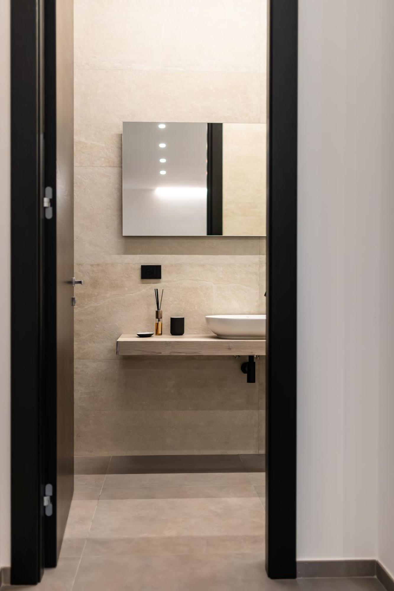 Luxury Suite New Look 모노폴리 외부 사진